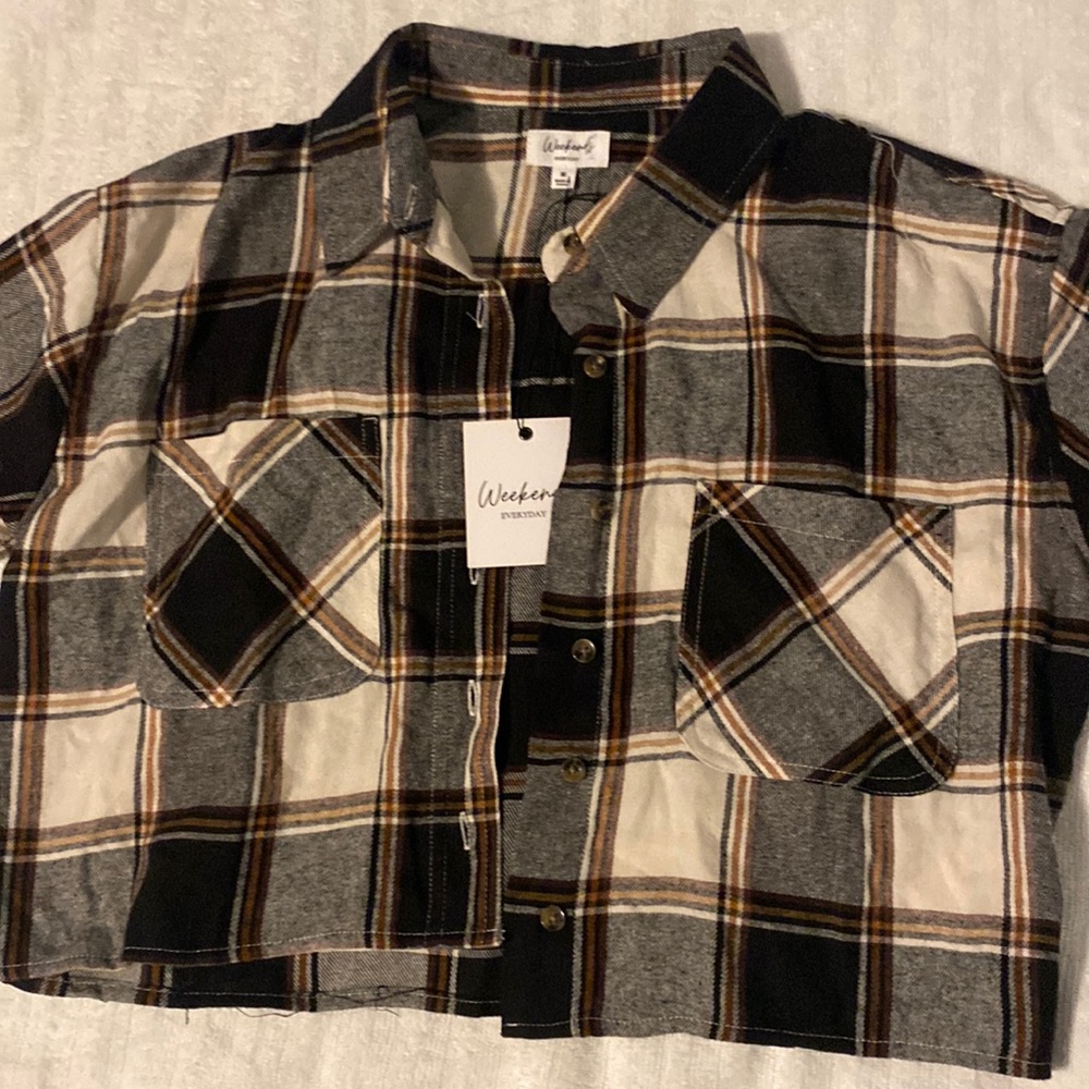 Fall cropped button up - Picture 2 of 5